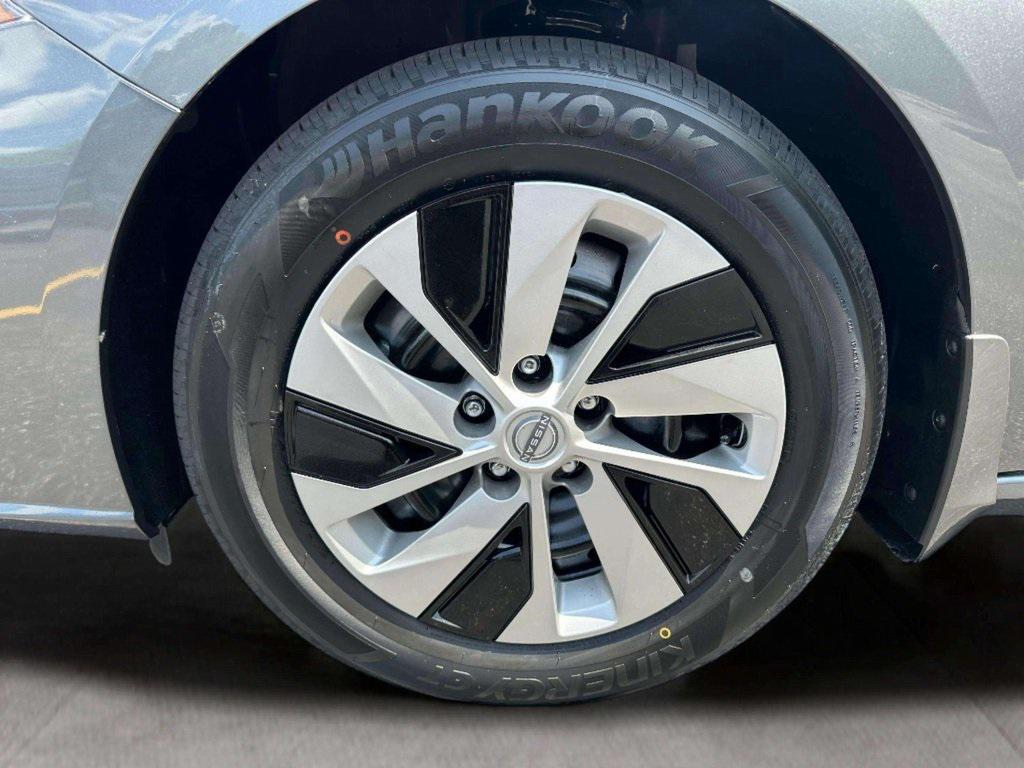 new 2025 Nissan Altima car, priced at $26,196