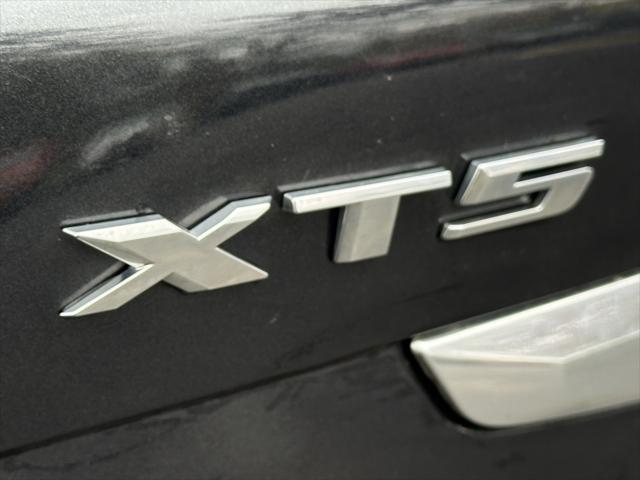 used 2023 Cadillac XT5 car, priced at $32,795