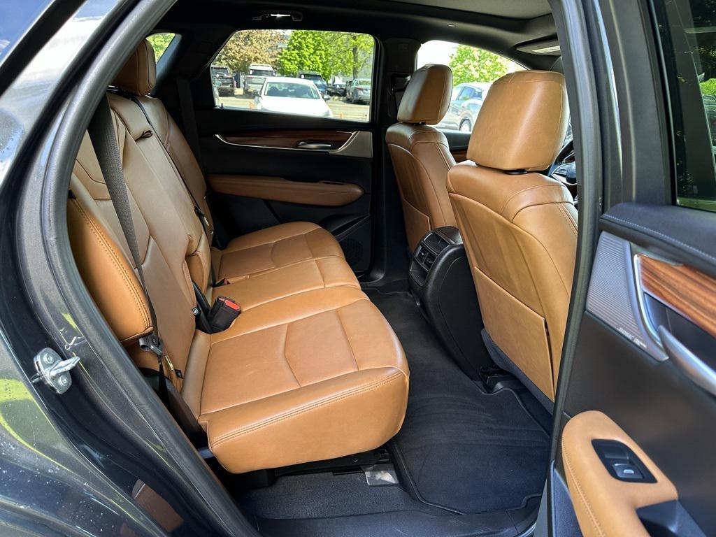 used 2023 Cadillac XT5 car, priced at $30,995