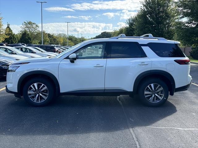 new 2024 Nissan Pathfinder car, priced at $38,352