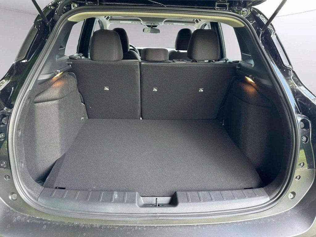 new 2025 Nissan Kicks car, priced at $27,784