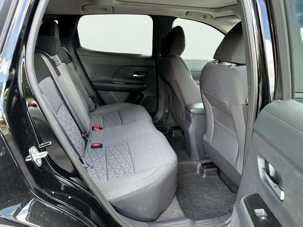 new 2025 Nissan Kicks car, priced at $27,784