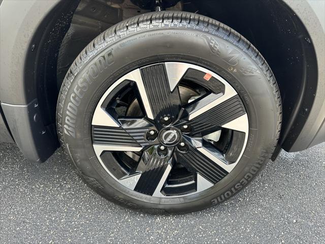 new 2025 Nissan Kicks car, priced at $28,065