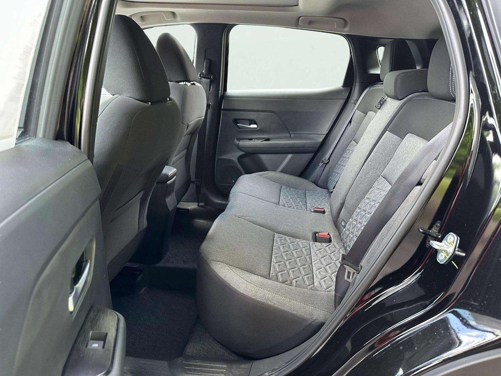 new 2025 Nissan Kicks car, priced at $27,784