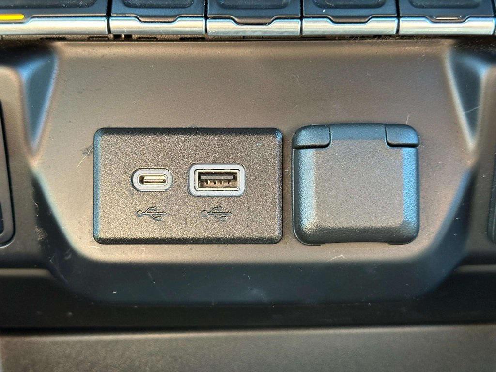 used 2021 GMC Sierra 1500 car, priced at $41,195