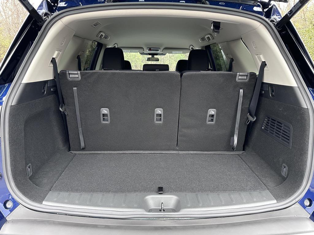 new 2025 Nissan Pathfinder car, priced at $35,381