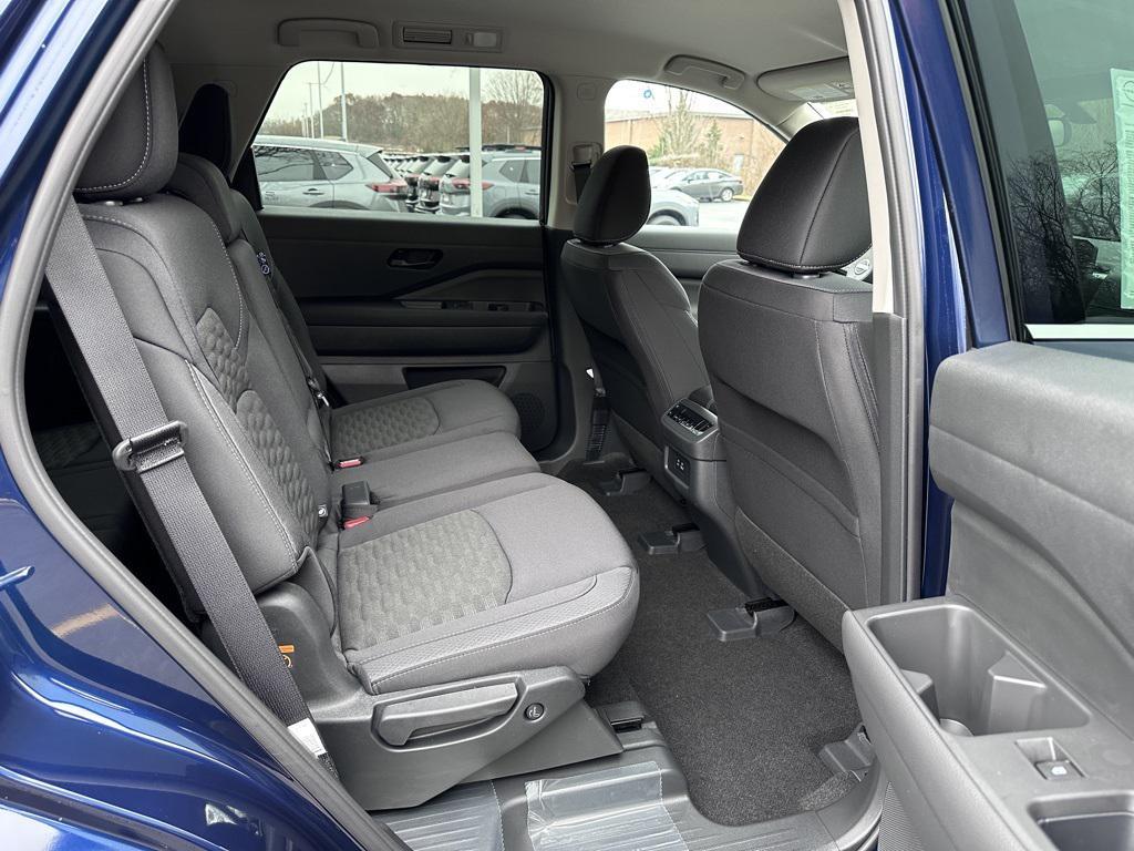 new 2025 Nissan Pathfinder car, priced at $35,381