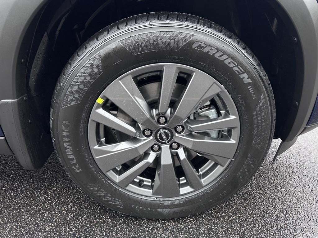 new 2025 Nissan Pathfinder car, priced at $35,381