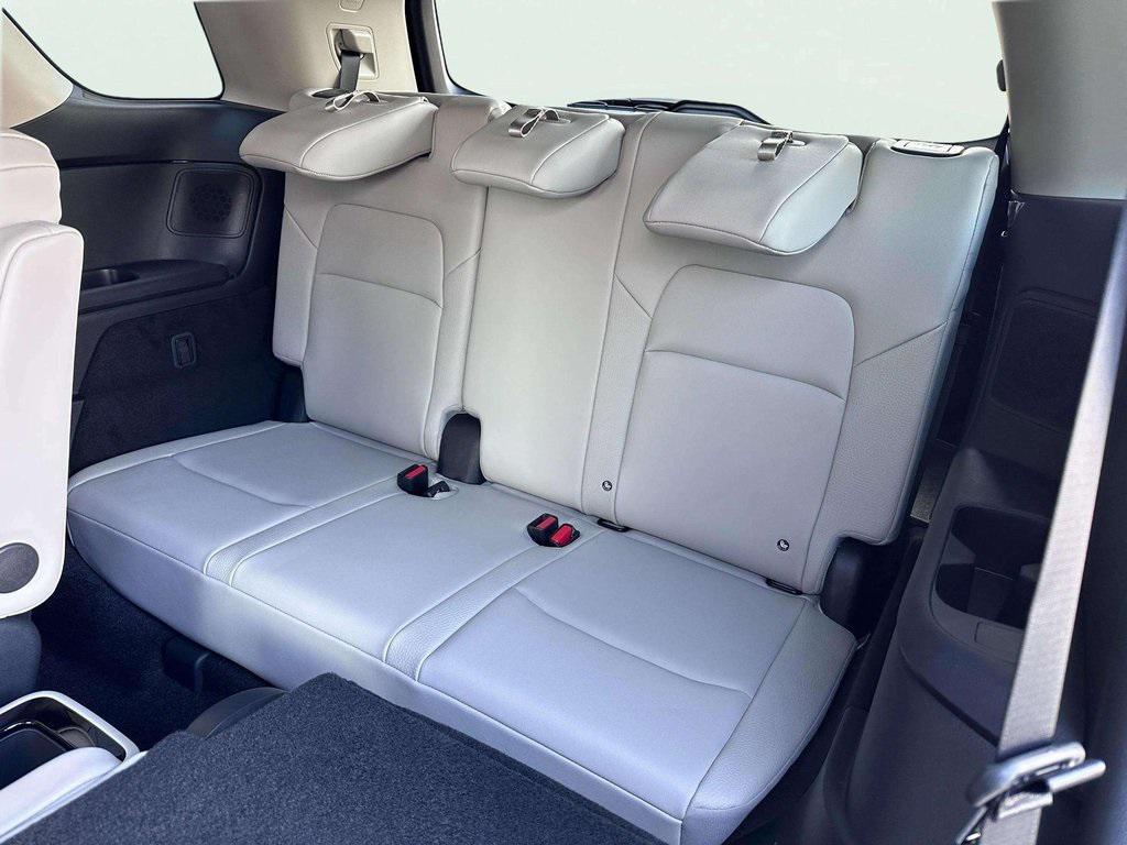 new 2025 Nissan Pathfinder car, priced at $40,896