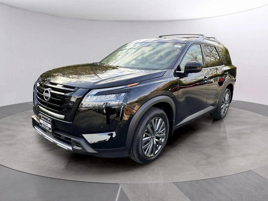 new 2025 Nissan Pathfinder car, priced at $40,896