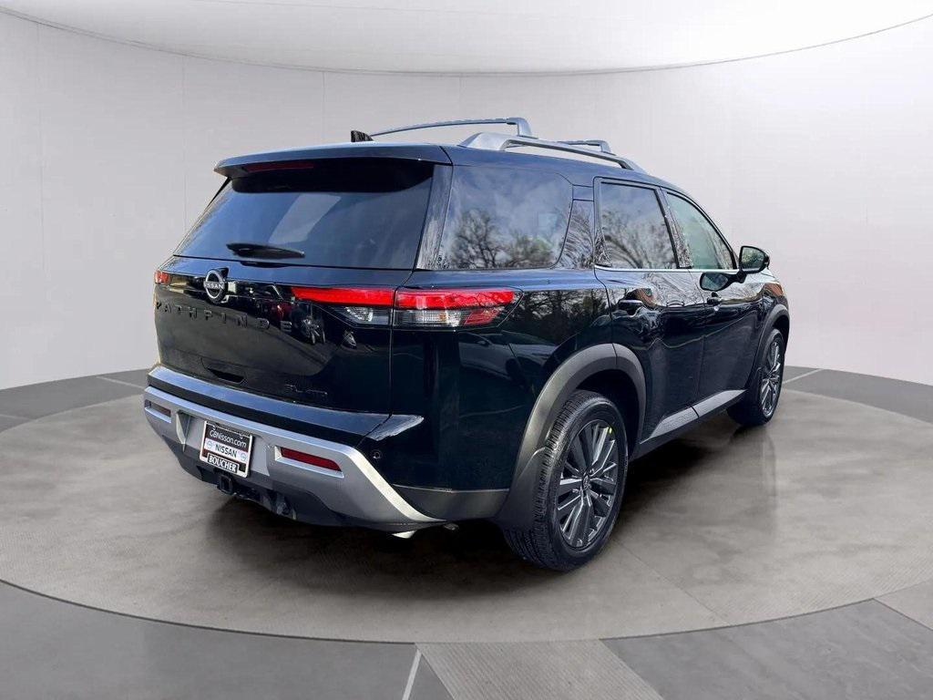 new 2025 Nissan Pathfinder car, priced at $40,896