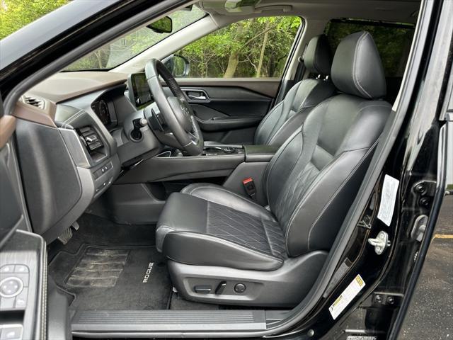 used 2021 Nissan Rogue car, priced at $27,595