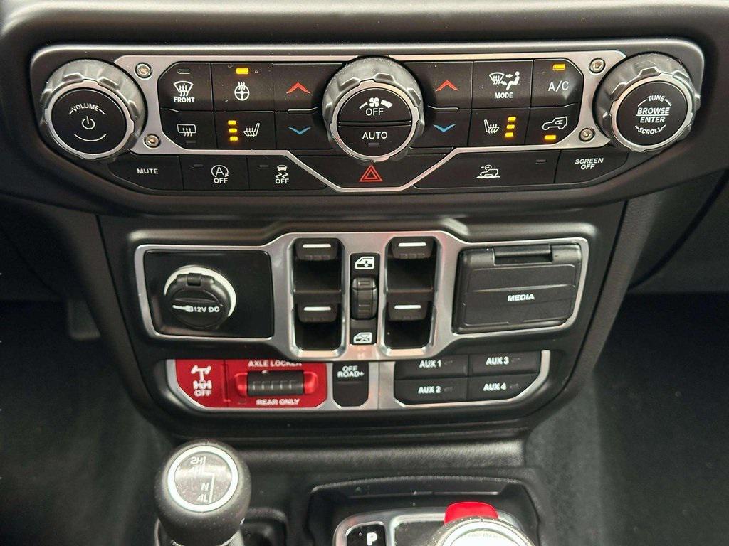 used 2022 Jeep Gladiator car, priced at $41,495