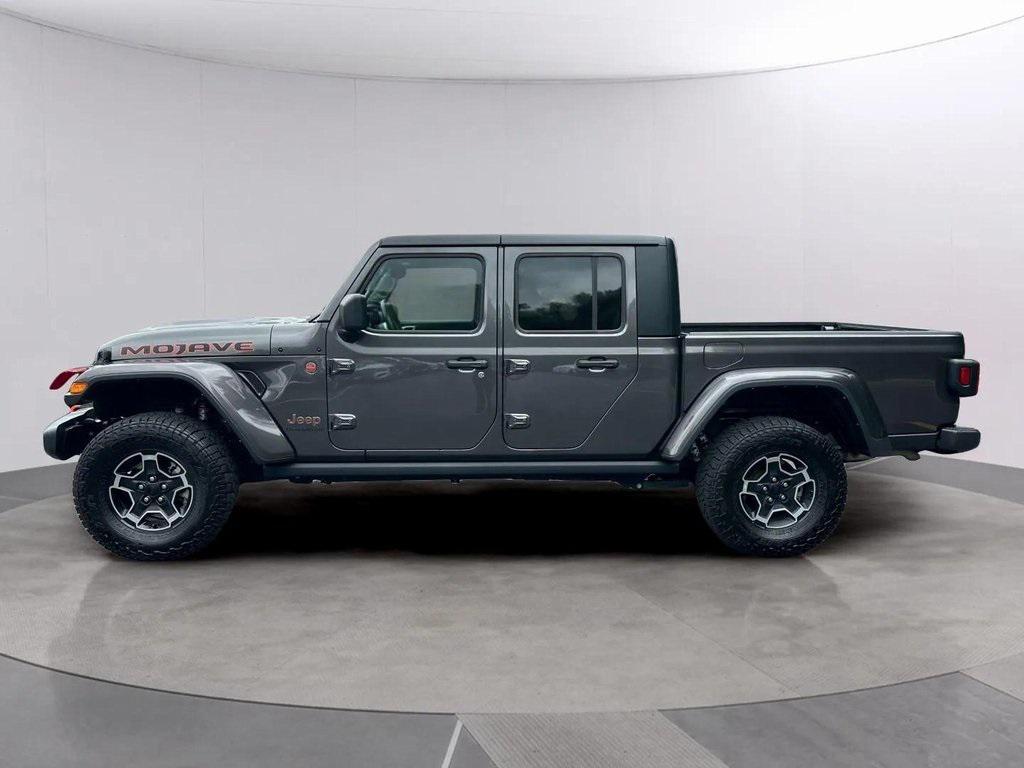 used 2022 Jeep Gladiator car, priced at $41,495