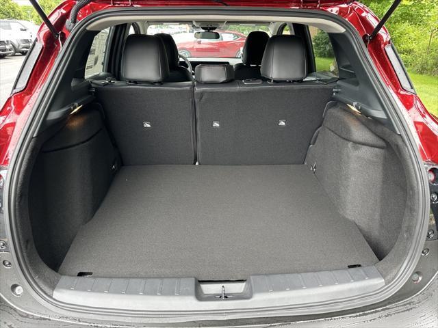 new 2025 Nissan Kicks car, priced at $31,431