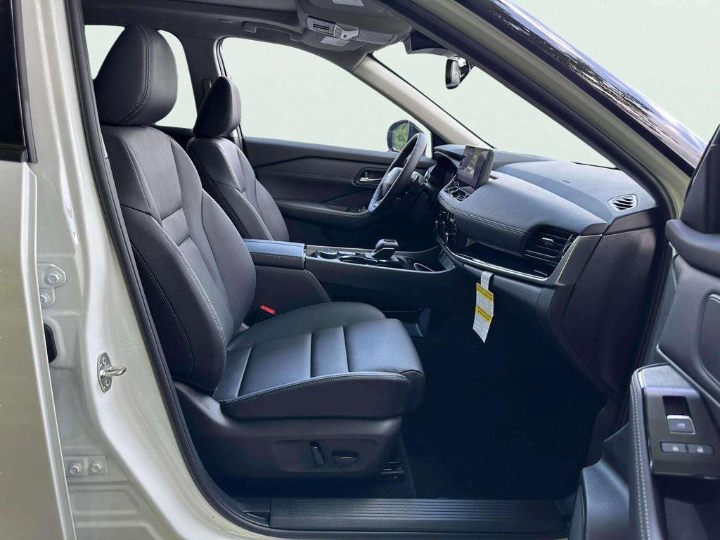 new 2025 Nissan Rogue car, priced at $40,059