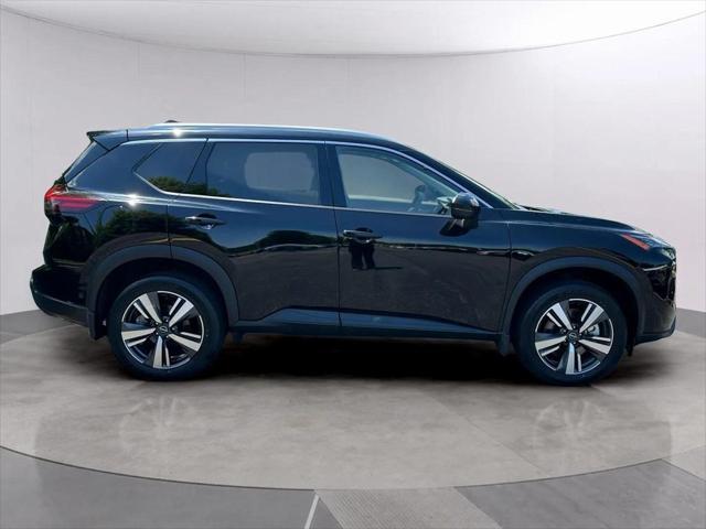 new 2025 Nissan Rogue car, priced at $40,225