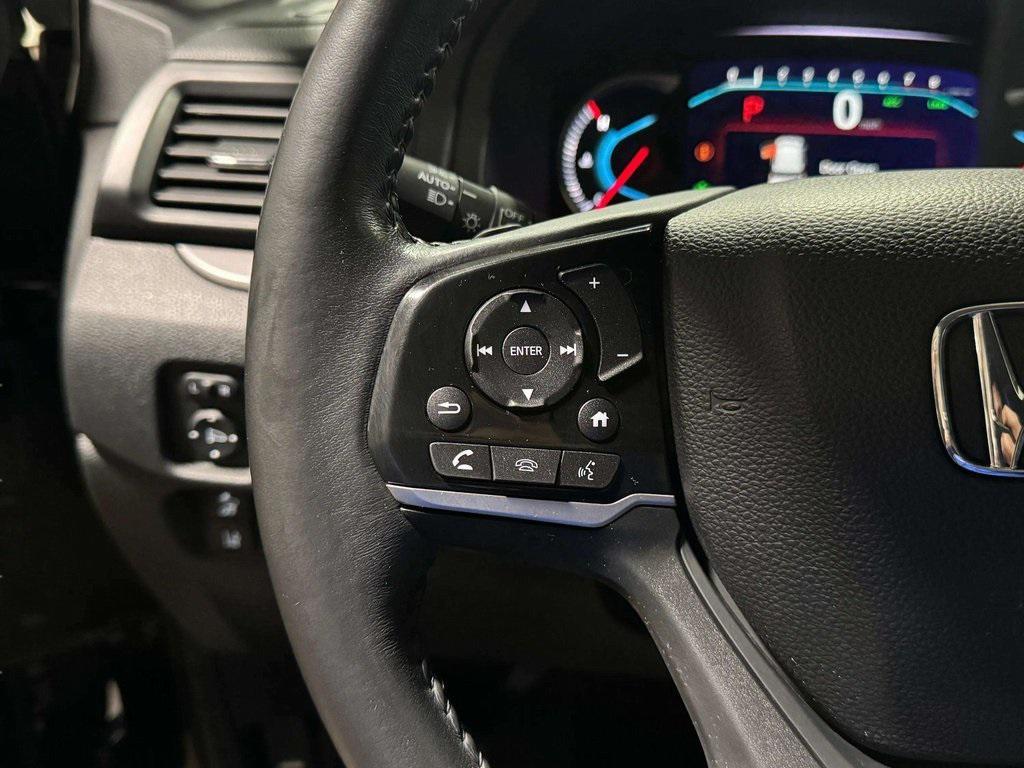 used 2022 Honda Pilot car, priced at $31,995