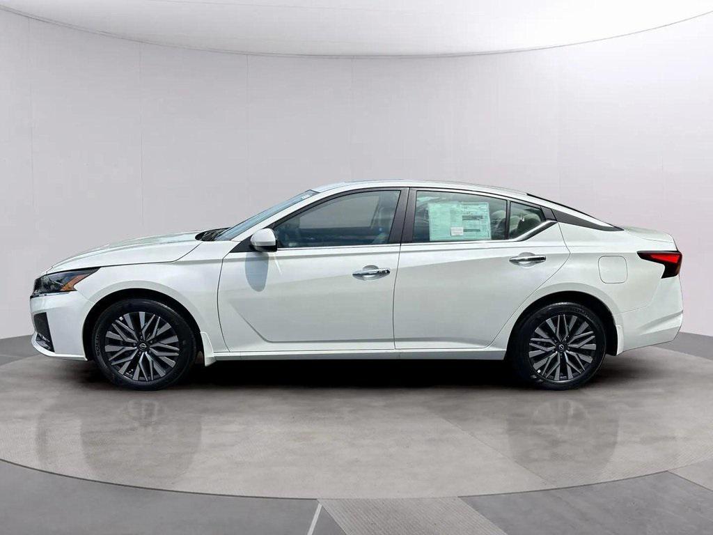 new 2025 Nissan Altima car, priced at $31,108