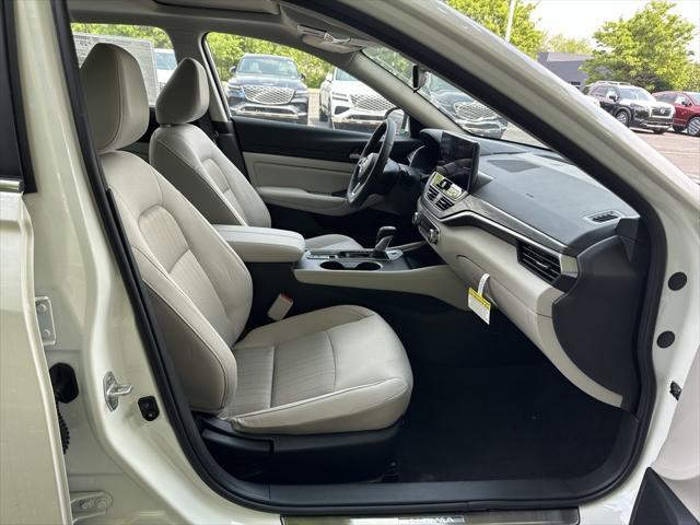 new 2025 Nissan Altima car, priced at $31,837