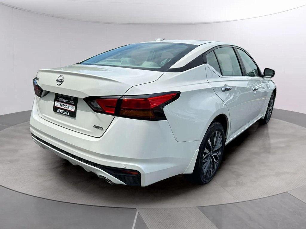new 2025 Nissan Altima car, priced at $31,108
