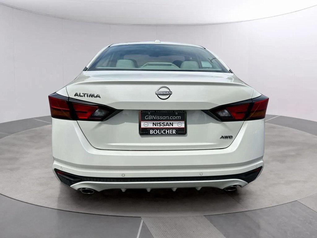 new 2025 Nissan Altima car, priced at $31,108