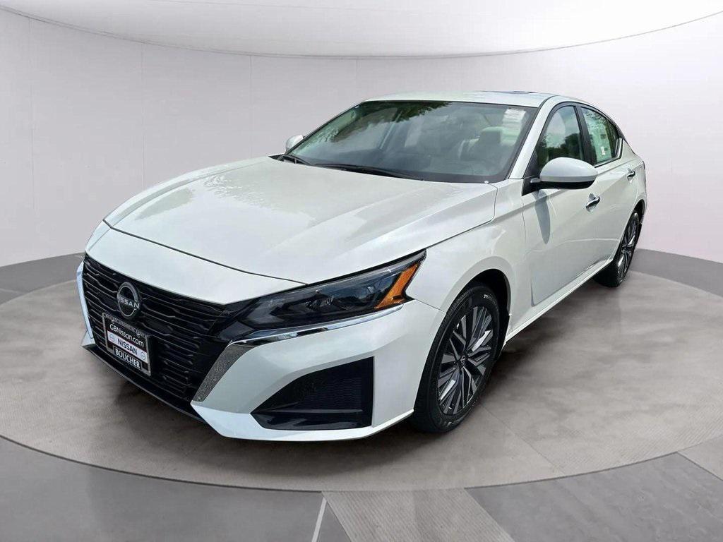 new 2025 Nissan Altima car, priced at $31,108