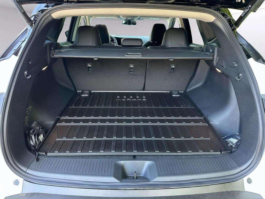 new 2025 Nissan Murano car, priced at $46,215