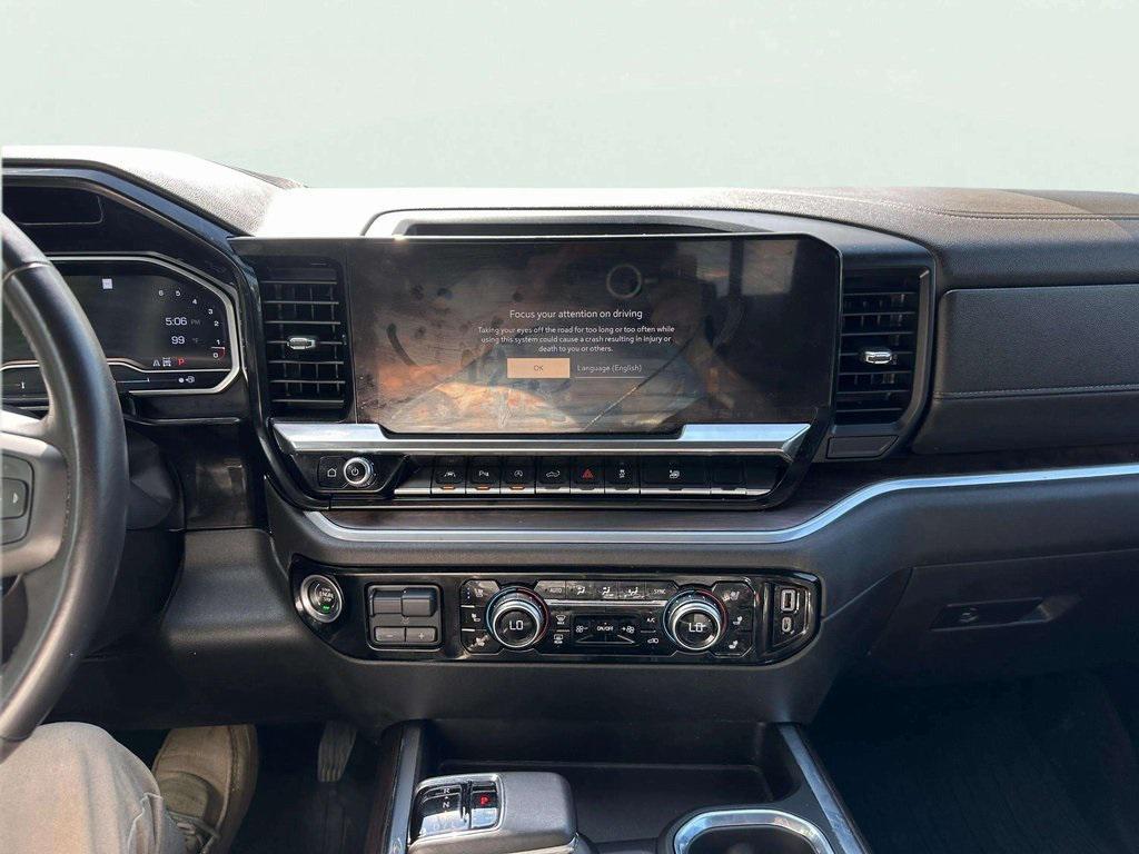 used 2022 GMC Sierra 1500 car, priced at $43,981