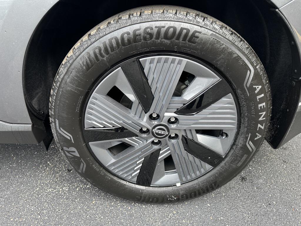 new 2025 Nissan Murano car, priced at $45,236