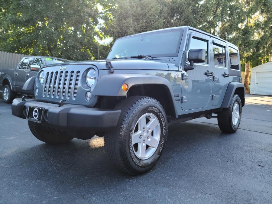 used 2015 Jeep Wrangler Unlimited car, priced at $17,990