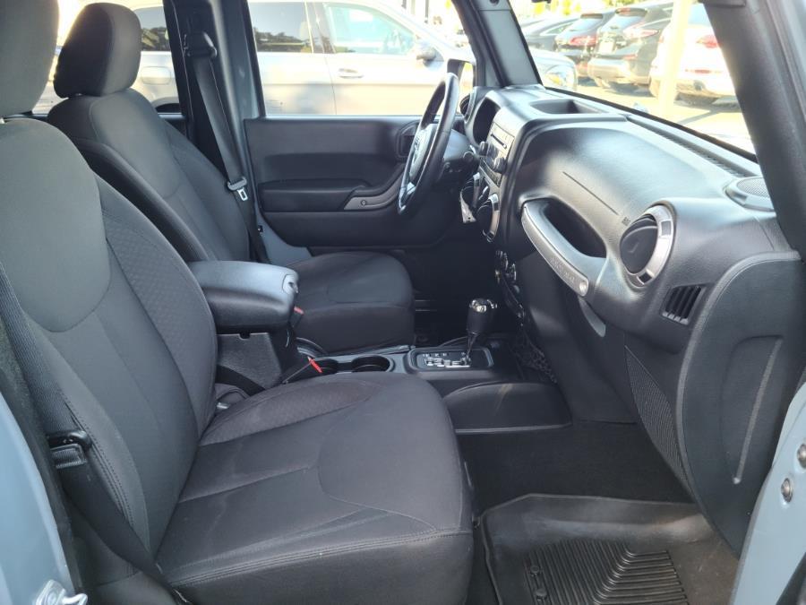 used 2015 Jeep Wrangler Unlimited car, priced at $17,990