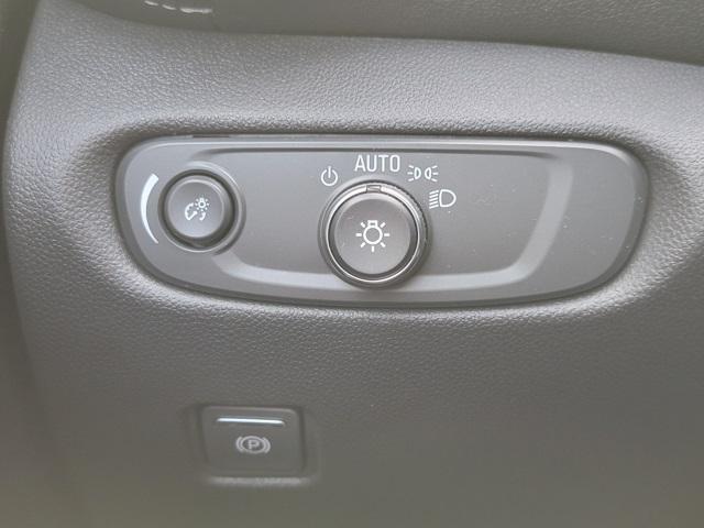 used 2024 Chevrolet Blazer car, priced at $35,874