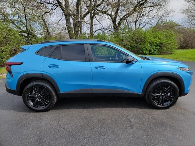 new 2025 Chevrolet Trax car, priced at $28,075