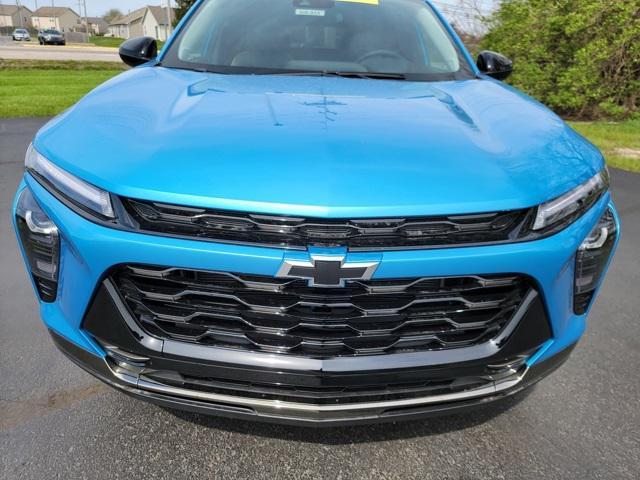 new 2025 Chevrolet Trax car, priced at $28,075