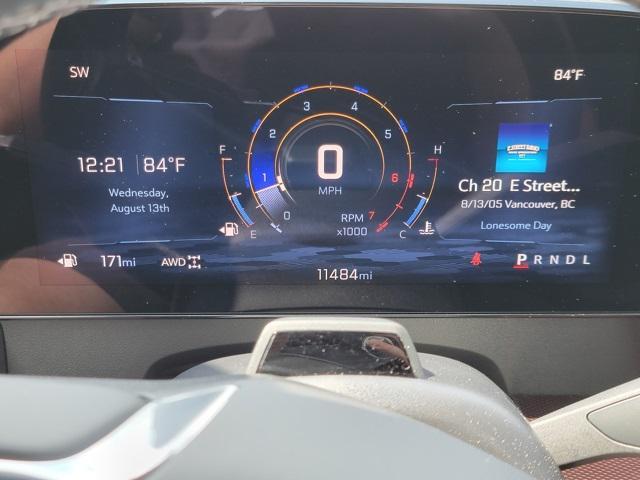 used 2024 Chevrolet Traverse car, priced at $49,948