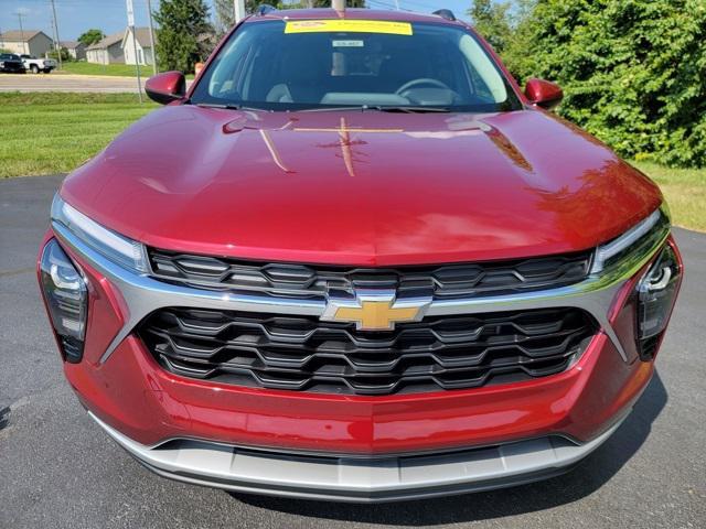 new 2025 Chevrolet Trax car, priced at $25,080