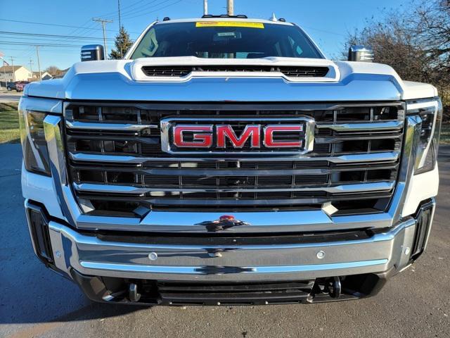 new 2025 GMC Sierra 2500 car, priced at $71,124