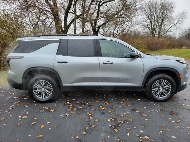 used 2025 Chevrolet Traverse car, priced at $35,874