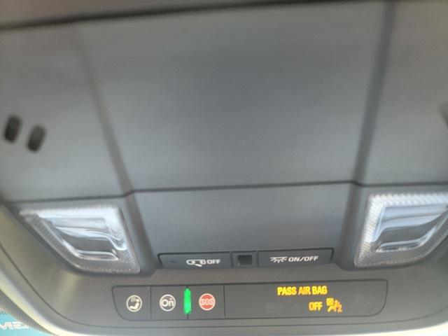 used 2023 Chevrolet Equinox car, priced at $25,415