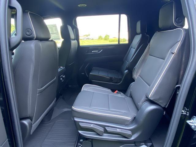 new 2025 GMC Yukon XL car, priced at $78,260
