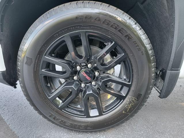 new 2025 GMC Sierra 1500 car, priced at $42,495