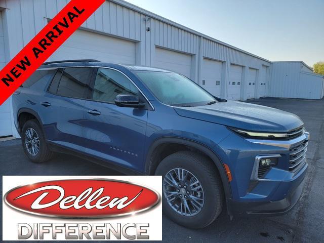 used 2025 Chevrolet Traverse car, priced at $37,911