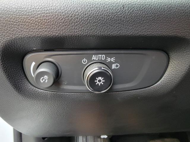 used 2023 Chevrolet Traverse car, priced at $32,925