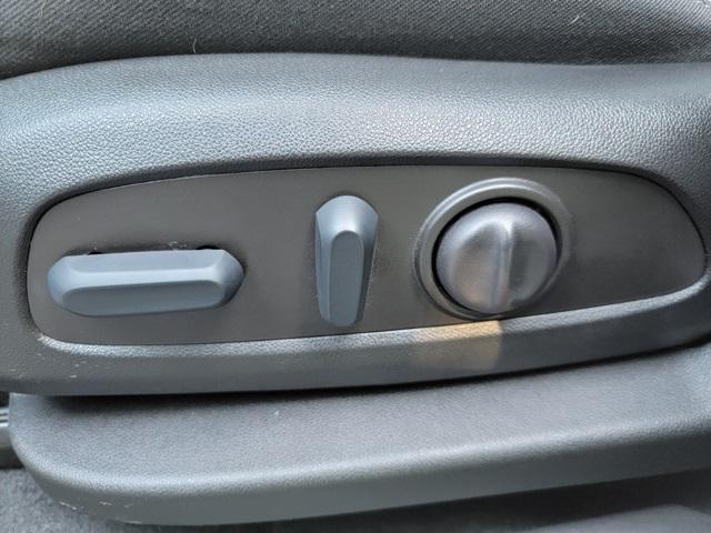used 2022 Chevrolet Equinox car, priced at $22,949