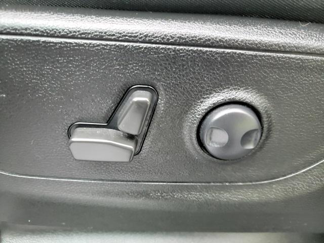 used 2022 Ram 1500 car, priced at $31,941