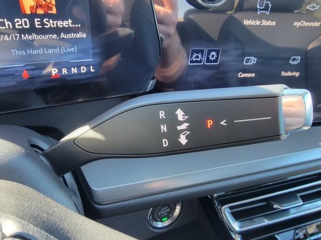 new 2026 Chevrolet Traverse car, priced at $44,115