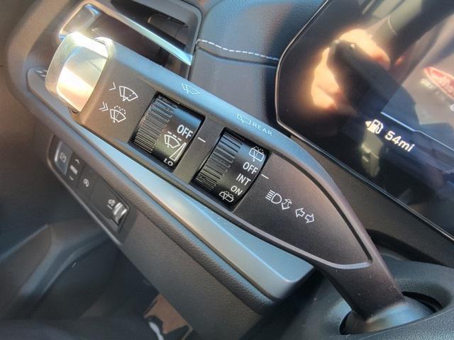 new 2026 Chevrolet Traverse car, priced at $44,115