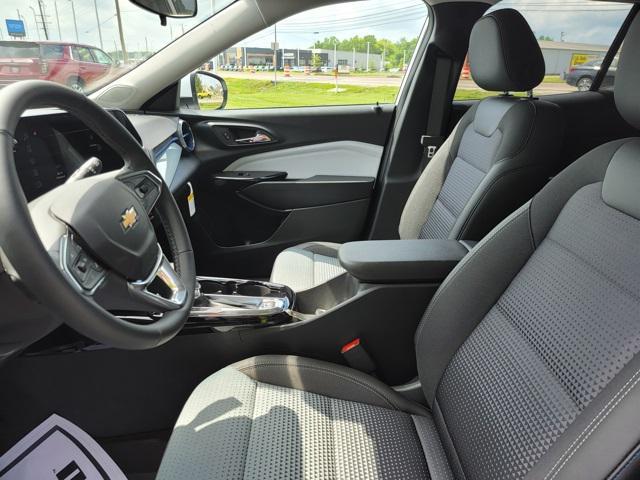 new 2025 Chevrolet Trax car, priced at $25,019