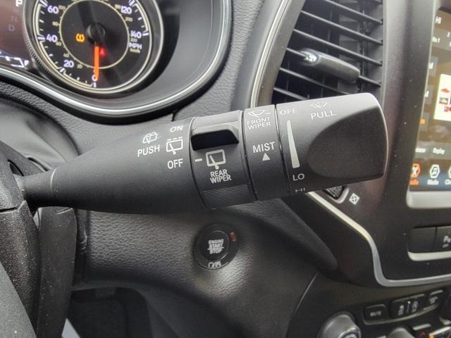 used 2020 Jeep Cherokee car, priced at $22,959